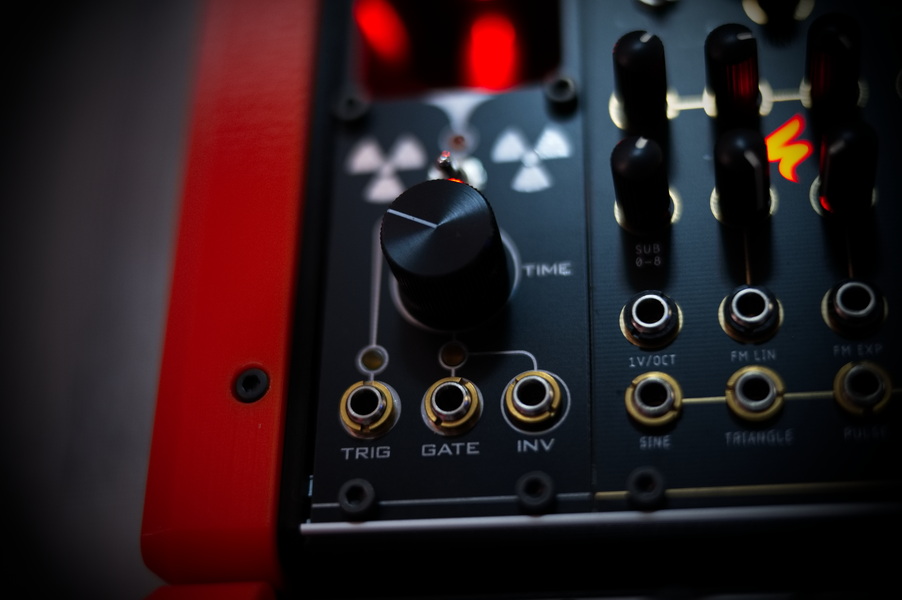 Avalon Harmonics Nucleus closeup